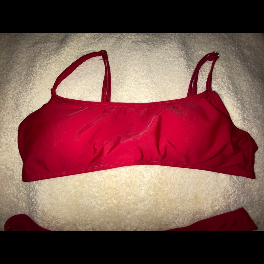 Bikini - Picture 2 of 6